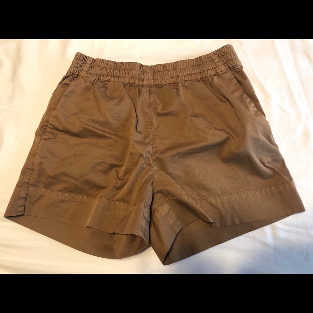 Everlane pull on short